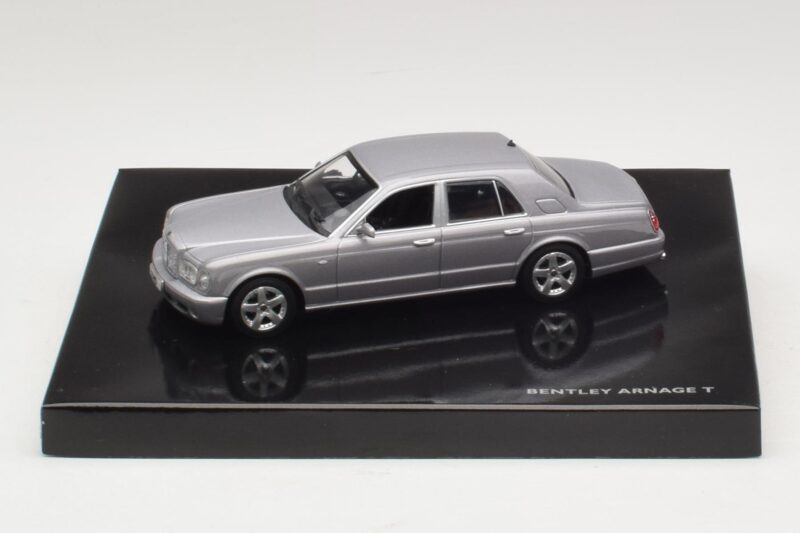 Bentley Arnage T Silver Tempest Minichamps 1:43 Bentley Arnage T Silver Tempest Minichamps 1:43 BL326 Kovina