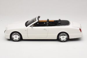 Bentley Azure Glacier White Nadomestna Škatla Minichamps 1:18 100139502-R1 Kovina – slika 4 od 8