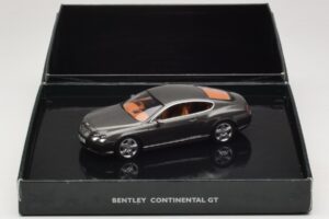 Bentley Continental GT Cypress Green Minichamps 1:43 BL312 Kovina – slika 4 od 4