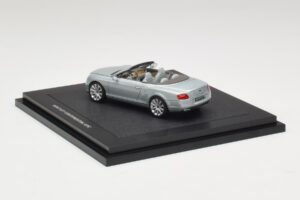 Bentley Continental GTC Light Grey Metallic Minichamps 1:43 BL907 Kovina – slika 2 od 4