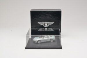 Bentley Continental GTC Light Grey Metallic Minichamps 1:43 BL907 Kovina – slika 4 od 4