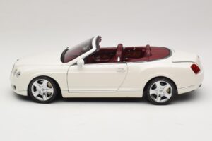 Bentley Continental GTC Bel Nadomestna Škatla Minichamps 1:18 100139032-R1 Kovina – slika 4 od 8