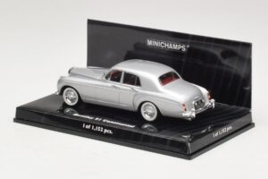 Bentley S1 Continental Srebrn Minichamps 1:43 436139552 Kovina – slika 3 od 4