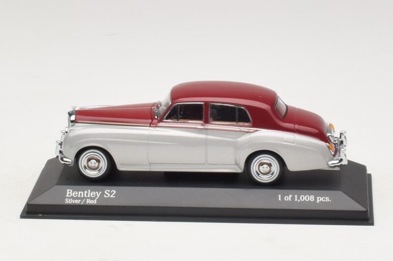 Bentley S2 Srebrn Rdeč Minichamps 1:43 403139953 Kovina