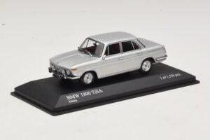BMW 1800 TI/SA Srebrn Minichamps 1:43 400025100 Kovina – slika 2 od 4