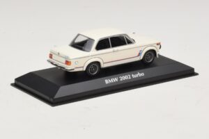 BMW 2002 Turbo Bel Maxichamps 1:43 940022201 Kovina – slika 2 od 4