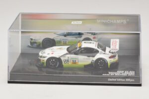 BMW Z4 GT3 Westcoast Racing #52 F. Lestrup ADAC GT Masters 2011 Minichamps 1:43 437112952 Kovina – slika 4 od 5