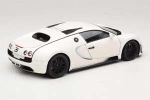 Bugatti Veyron Super Sport Bel Minichamps 1:18 100110844 Kovina – slika 3 od 8