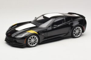 Chevrolet Corvette C7 Grand Sport Črna z Belimi Črtami AUTOart 1:18 71273 Kompozit