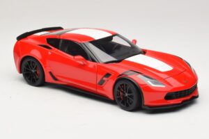 Chevrolet Corvette C7 Grand Sport Rdeča z Belimi Črtami AUTOart 1:18 71274 Kompozit – slika 6 od 8