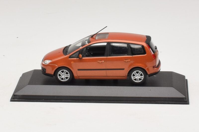 Ford C-Max Mango Orange Metallic Minichamps 1:43 Ford C-Max Mango Orange Metallic Minichamps 1:43 400083000 Kovina