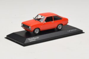 Ford Escort Mk2 Spanish Red Minichamps 1:43 400084100 Kovina – slika 2 od 4
