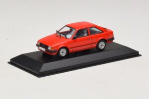 Ford Escort Mk3 3-vratna Rdeč Minichamps 1:43 400085000 Kovina – slika 2 od 4