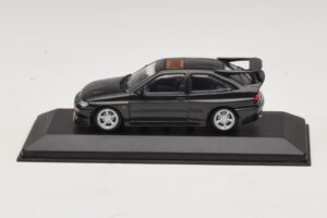 Ford Escort RS Cosworth Črna Metalik Minichamps 1:43 430082106 Kovina