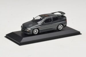 Ford Escort RS Cosworth Temno Zelena Metalik Minichamps 1:43 430086300 Kovina – slika 2 od 4