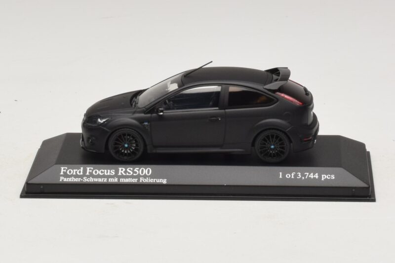 Ford Focus RS500 Mk2 Matte Black Minichamps 1:43 Ford Focus RS500 Mk2 Matte Black Minichamps 1:43 400088104 Kovina