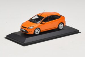 Ford Focus ST Mk2 Electric Orange Minichamps 1:43 400087302 Kovina – slika 2 od 4