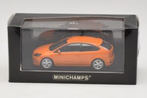 Ford Focus ST Mk2 Electric Orange Nadomestna Škatla Minichamps 1:43 400087302-R1 Kovina – slika 4 od 4