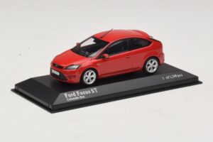 Ford Focus ST Mk2 Rdeč Minichamps 1:43 400087301 Kovina – slika 2 od 4