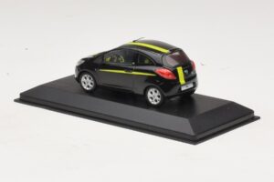 Ford Ka Mk2 Črn Rumen Minichamps 1:43 400088200 Kovina – slika 4 od 5