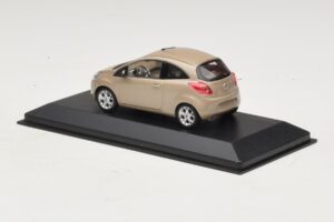 Ford Ka Mk2 Bronze Metallic Minichamps 1:43 FORD007 Kovina – slika 3 od 4