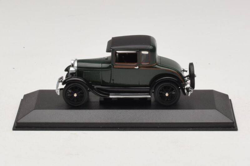 Ford Model A Standard Coupe Temno Zelena Minichamps 1:43 Ford Model A Standard Coupe Temno Zelena Minichamps 1:43 400082101 Kovina