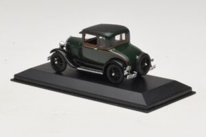 Ford Model A Standard Coupe Temno Zelena Minichamps 1:43 400082101 Kovina – slika 3 od 4