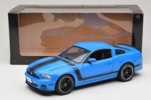 Ford Mustang Boss 302 S197 Modra Shelby Collectibles 1:18 25414S Kovina – slika 8 od 8