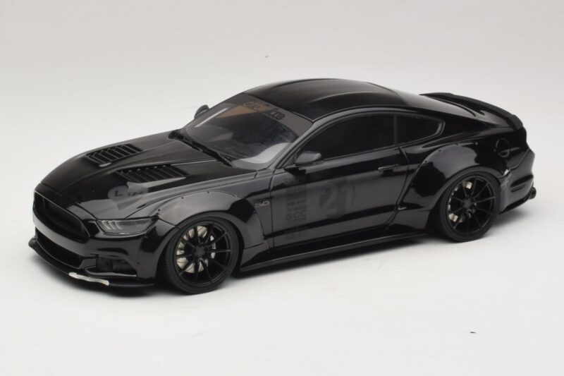 Ford Mustang GT Toshi Črn GT Spirit 1:18 GT061 Smola