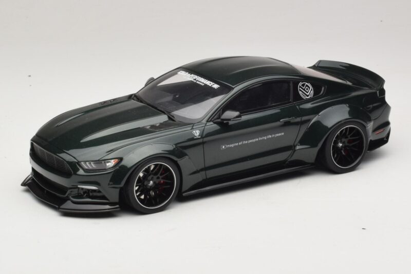 Ford Mustang Liberty Walk Zelen GT Spirit 1:18 GT838 Smola