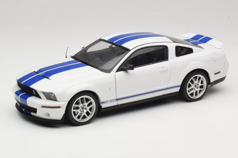 Ford Shelby Cobra GT500 Concept Bela z Modro Črto AUTOart 1:18 73052 Kovina