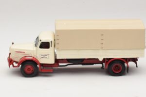 Henschel HS 140 Tovornjak s Ploščadjo Bela Rdeča Minichamps 1:43 439171020 Kovina – slika 3 od 6