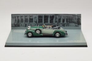 Horch 853 Cabriolet Zelen Minichamps 1:43 436012034 Kovina