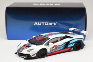 Lamborghini Aventador LB Works Martini Livery AUTOart 1:18 79185 Kompozit – slika 8 od 8