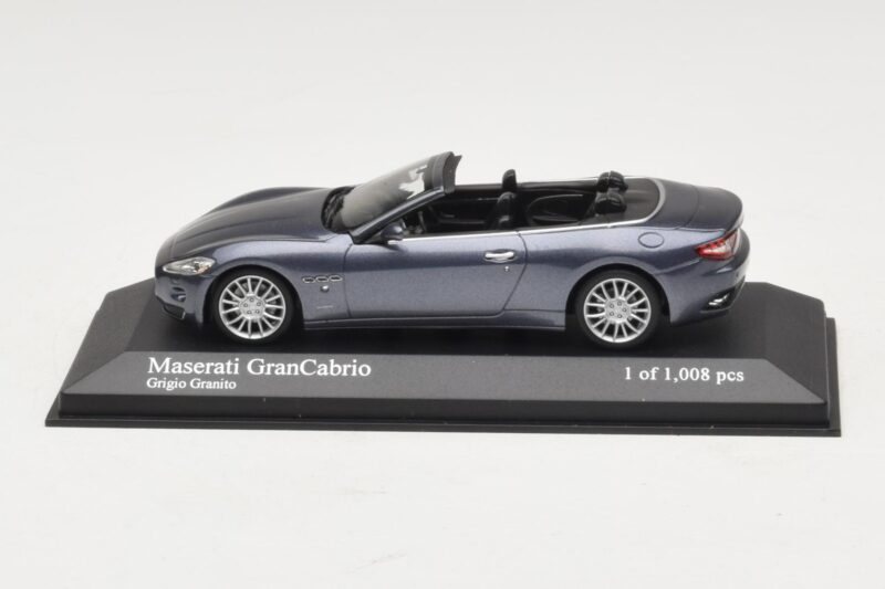 Maserati GranCabrio Siv Metalik Minichamps 1:43 Maserati GranCabrio Siv Metalik Minichamps 1:43 400123931 Kovina