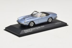 Maserati Mistral Spyder Light Blue Metallic Minichamps 1:43 437123432 Kovina – slika 2 od 4