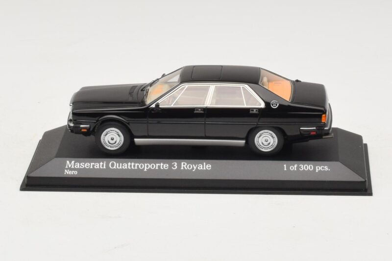 Maserati Quattroporte III Royale Črn Minichamps 1:43 Maserati Quattroporte III Royale Črn Minichamps 1:43 437123501 Kovina