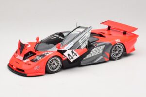 McLaren F1 GTR Lark #44 Tsuchiya / Ayles 24 Hours of Le Mans 1997 Minichamps 1:18 530133744 Kovina – slika 2 od 8