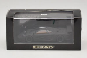 McLaren F1 GTR Longtail Črn Mat 1997 Minichamps 1:43 MCLAREN010 Kovina – slika 4 od 4