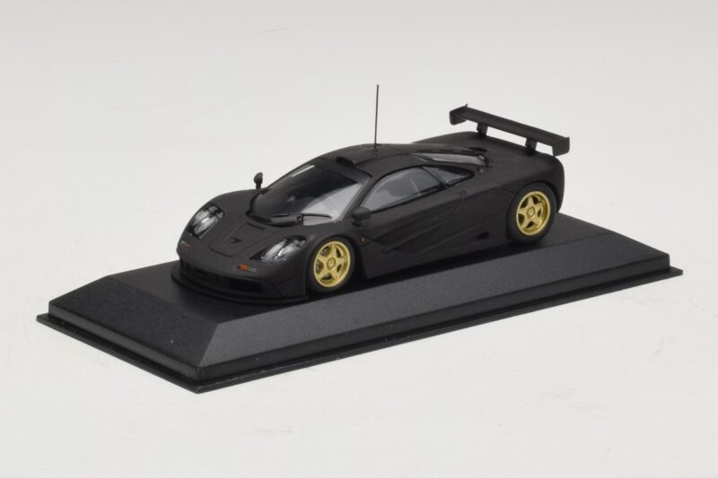 McLaren F1 GTR Prototype Črna Mat Z Zlatimi Platišči Minichamps 1:43 McLaren F1 GTR Prototype Črna Mat Z Zlatimi Platišči Minichamps 1:43 MCLAREN008 Kovina