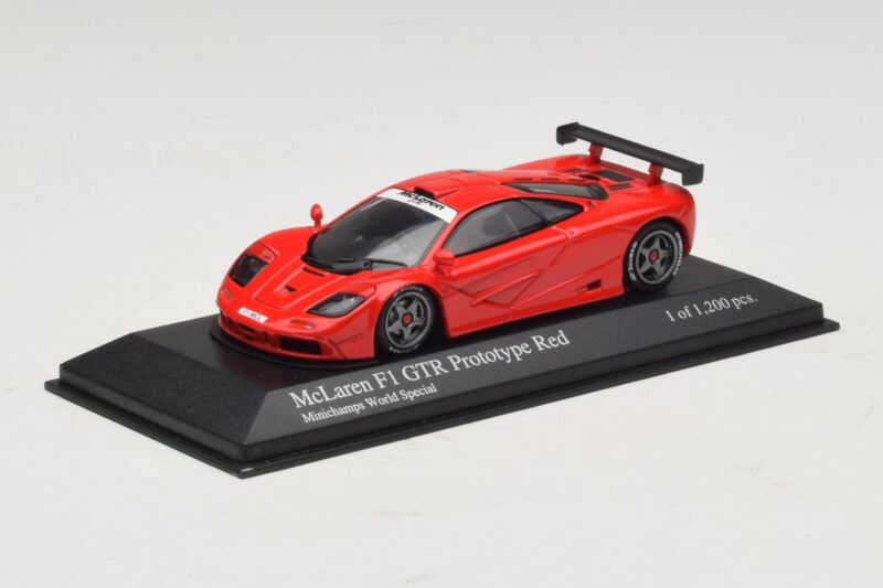 McLaren F1 GTR Prototype World Special Rdeč Minichamps 1:43 McLaren F1 GTR Prototype World Special Rdeč Minichamps 1:43 MCLAREN007 Kovina