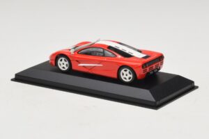McLaren F1 Rdeča Z Belimi Črtami Minichamps 1:43 MCLAREN005 Kovina – slika 2 od 4