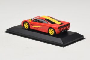 McLaren F1 Rdeča Z Rumenimi Črtami Minichamps 1:43 MCLAREN006 Kovina – slika 2 od 4
