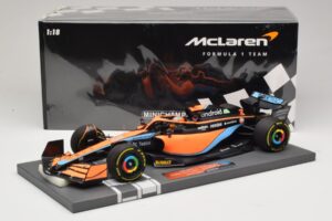 McLaren MCL36 #3 D. Ricciardo Bahrain GP 2022 Minichamps 1:18 537221803 Kovina – slika 2 od 7