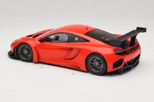 McLaren MP4-12C GT3 Rdeč 2013 Minichamps 1:18 151121392 Kovina – slika 5 od 6