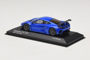 McLaren MP4-12C GT3 Street Modra Minichamps 1:43 437121397 Kovina – slika 3 od 4