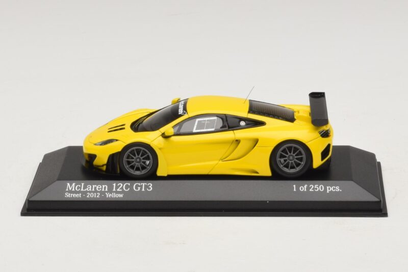 McLaren MP4-12C GT3 Street Rumen Minichamps 1:43 McLaren MP4-12C GT3 Street Rumen Minichamps 1:43 437121396 Kovina