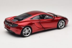 McLaren MP4-12C Rdeča Metalik Minichamps 1:18 110133022 Kovina – slika 3 od 8