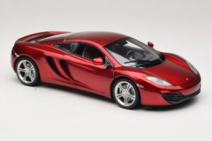 McLaren MP4-12C Rdeča Metalik Minichamps 1:18 110133022 Kovina – slika 6 od 8