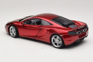 McLaren MP4-12C Rdeča Metalik Minichamps 1:18 110133022 Kovina – slika 7 od 8